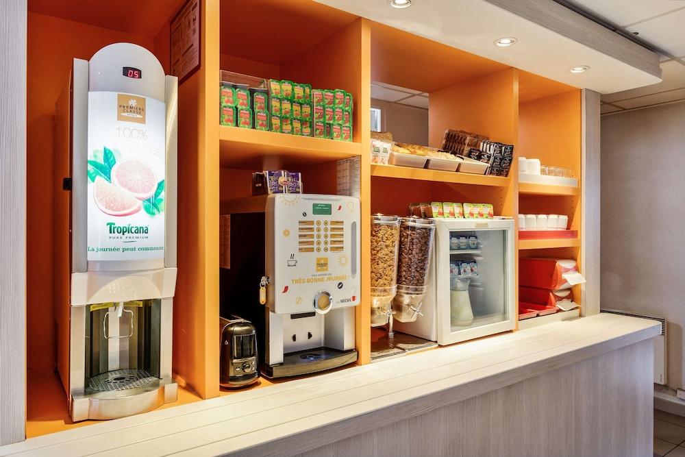 康布雷坡维尔普瑞米尔经典酒店 普罗维勒 外观 照片